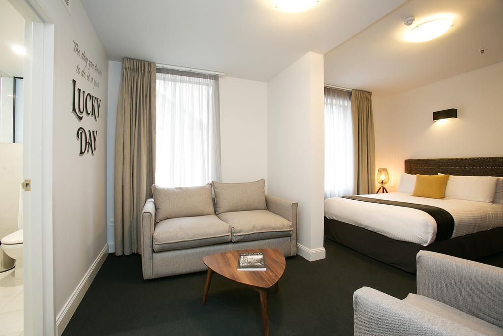 The Lucky Hotel Newcastle Oda fotoğraf