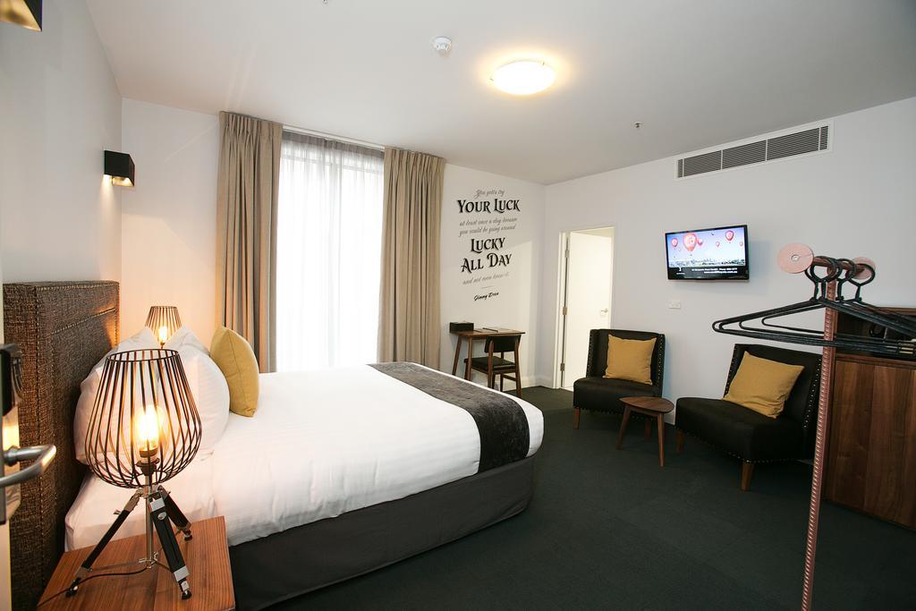 The Lucky Hotel Newcastle Oda fotoğraf